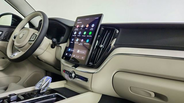 New 2026 Volvo XC60 B5 Ultra w/ Climate Package PRO AWD/4WD image 36