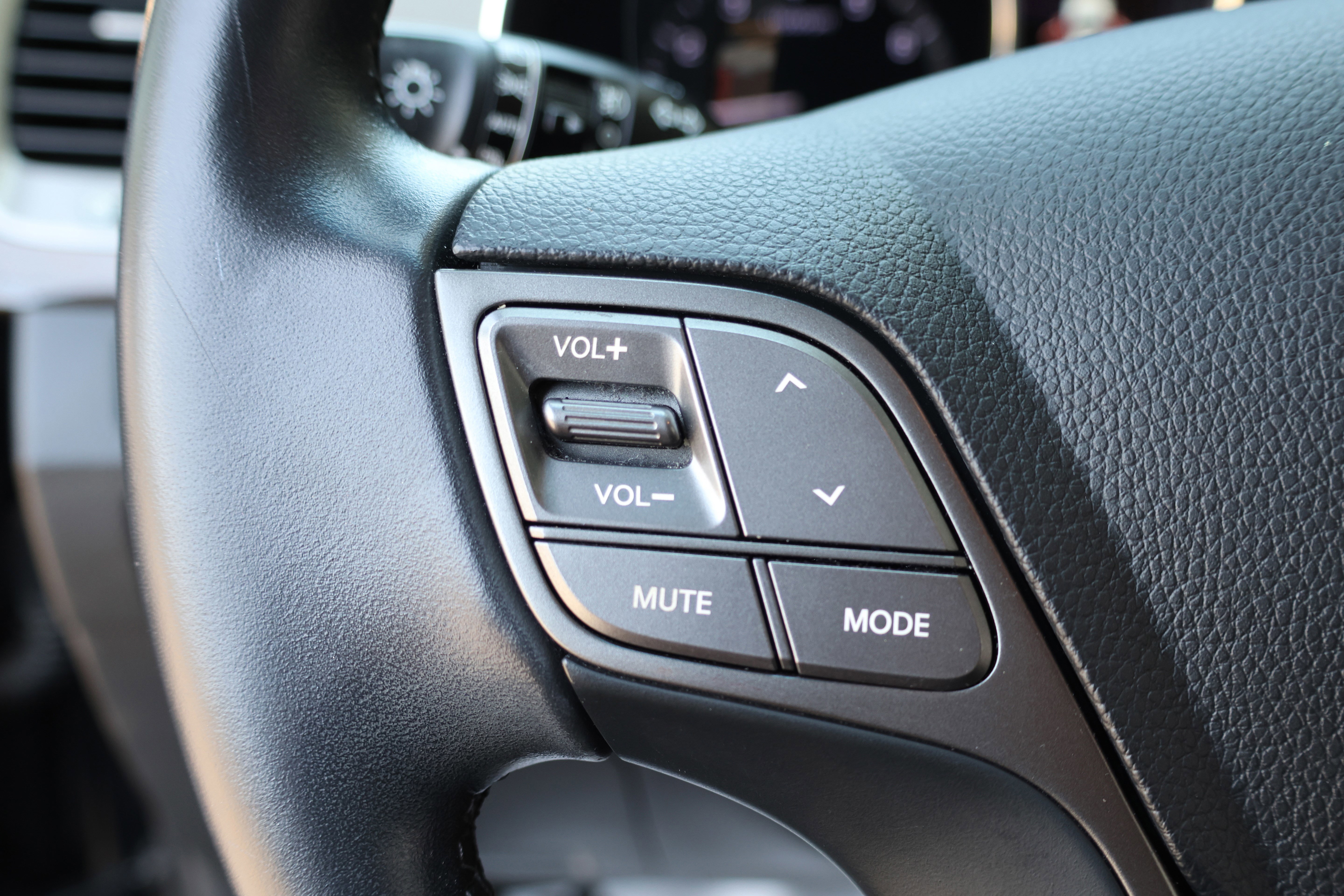 Used 2017 Hyundai Santa Fe Sport FWD image 19
