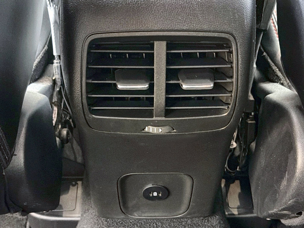 Used 2024 Ford Escape ST-Line w/ Tech Pack #1 AWD/4WD image 39