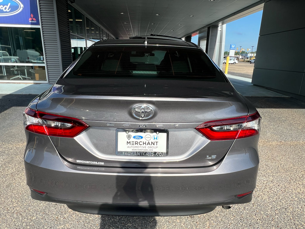 Used 2023 Toyota Camry LE FWD image 8