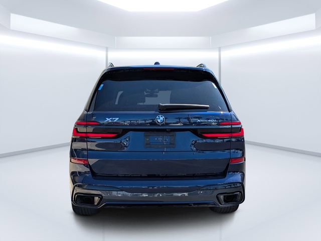 Used 2025 BMW X7 xDrive40i w/ Executive Package image 4