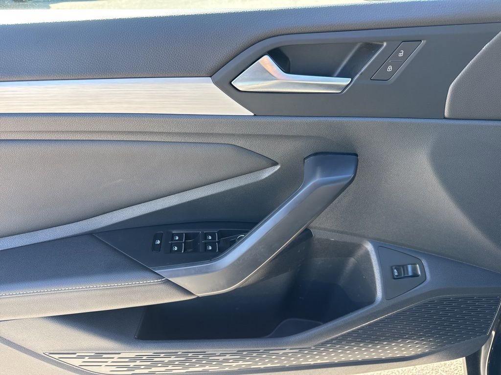 Used 2025 Volkswagen Jetta S FWD image 21