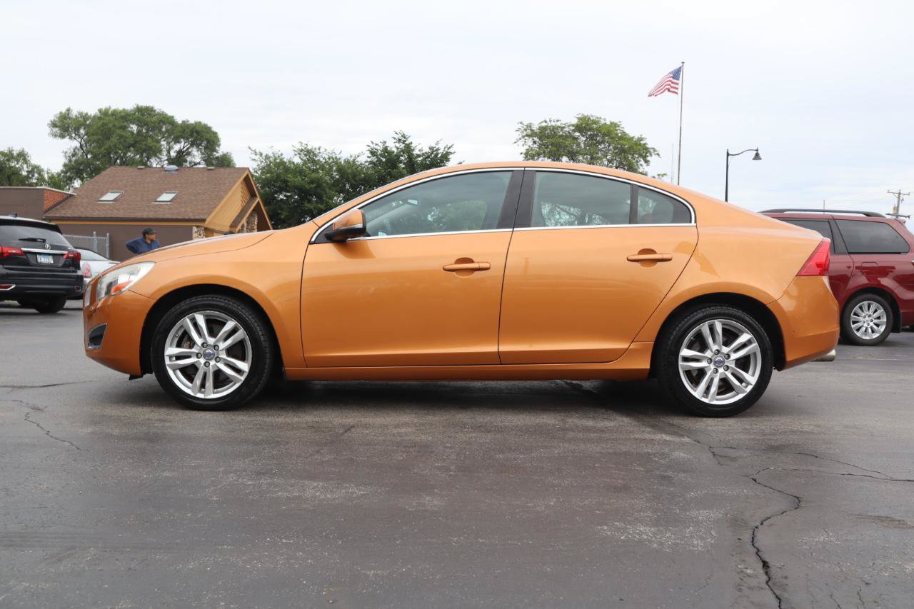 Used 2012 Volvo S60 T5 FWD image 2
