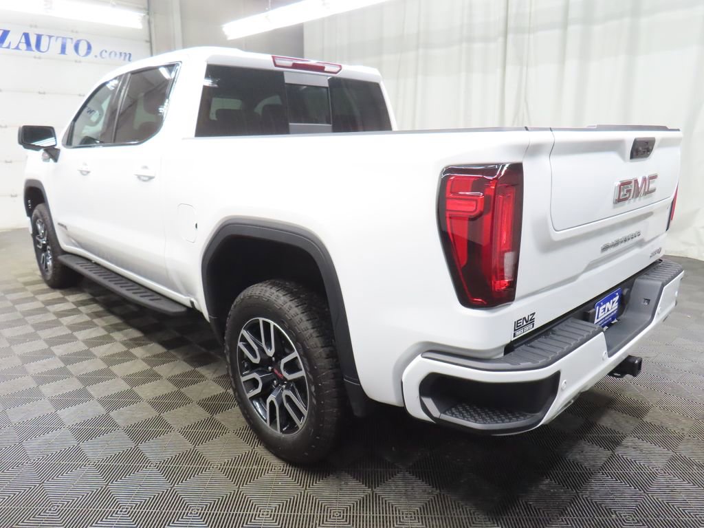 Used 2025 GMC Sierra 1500 AT4 w/ AT4 Premium Package AWD/4WD image 7