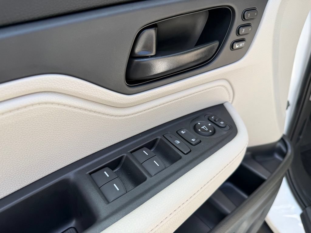 New 2026 Honda Odyssey EX-L image 14
