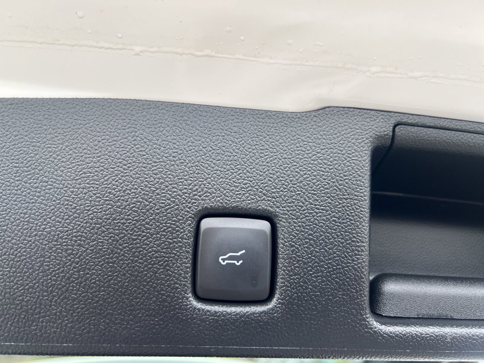 Used 2023 Ford Escape Platinum image 27