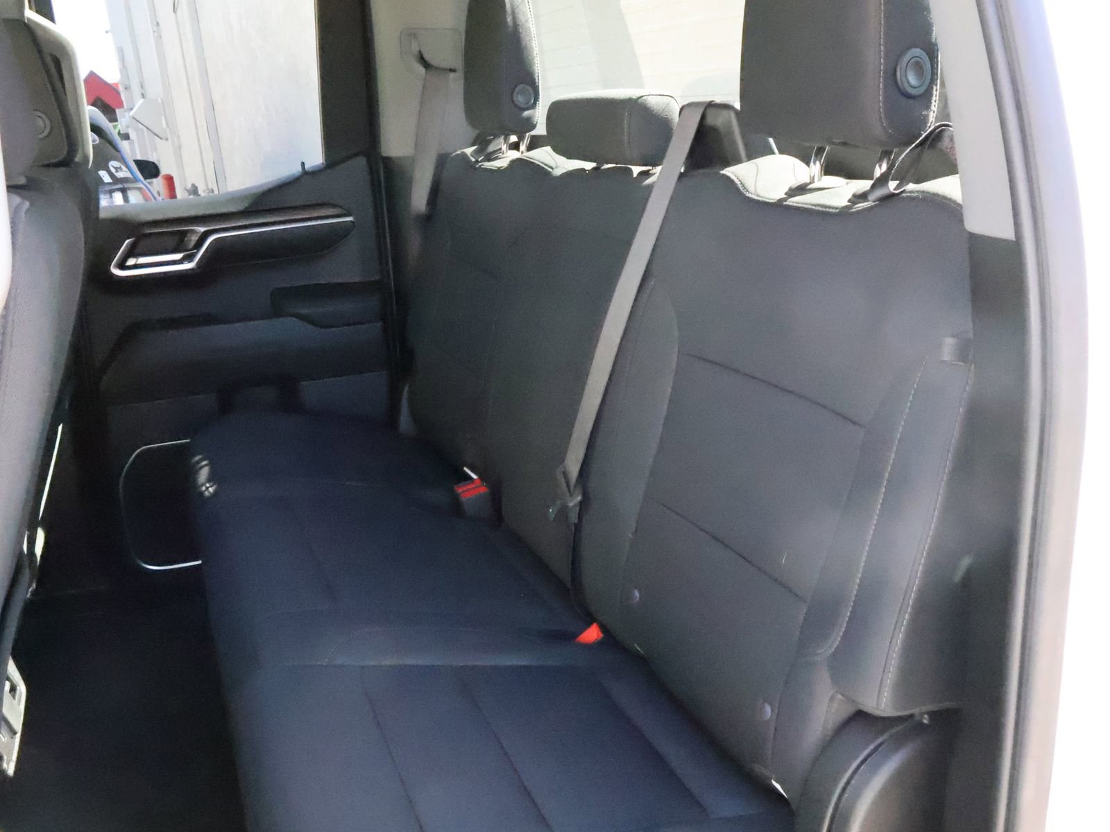 Used 2023 Chevrolet Silverado 1500 LT AWD/4WD image 47
