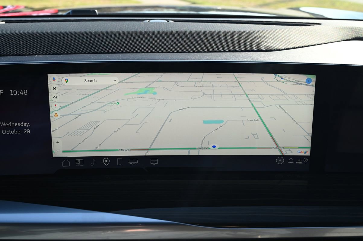 Used 2025 Cadillac Escalade Premium Luxury w/ LPO, Floor Liner Package image 31