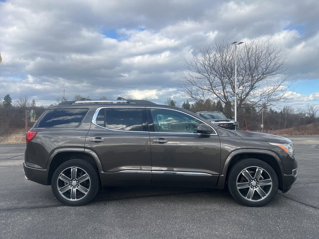 Used 2019 GMC Acadia Denali w/ Technology Package image 3