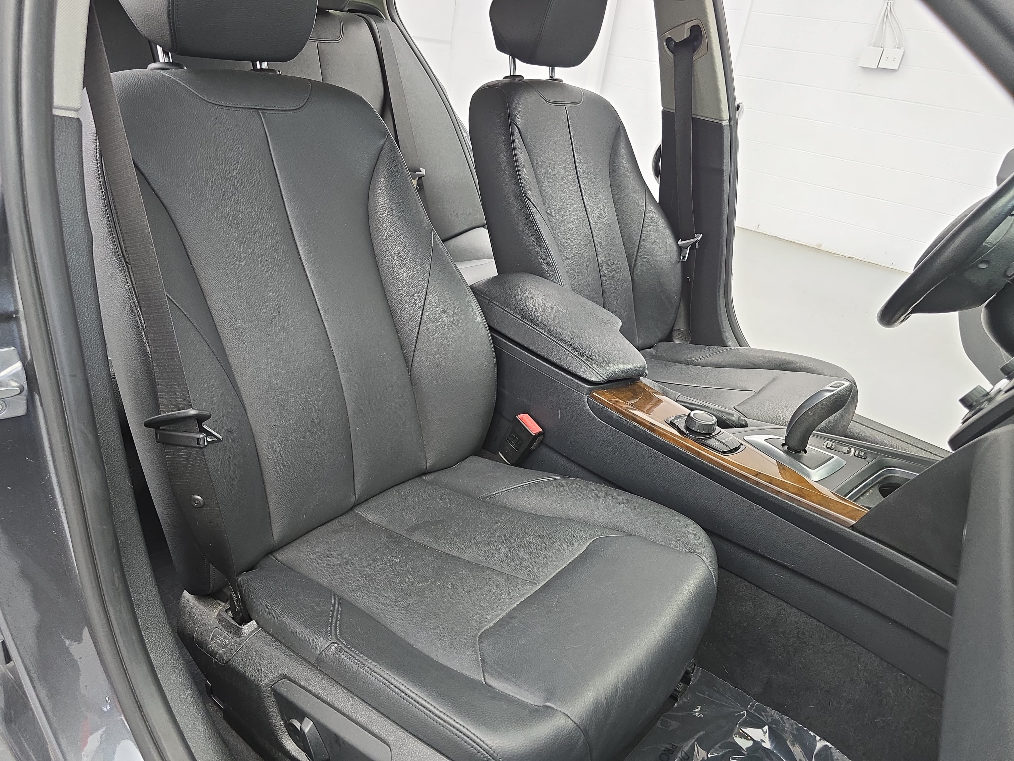 Used 2015 BMW 328i xDrive Sedan AWD/4WD image 10