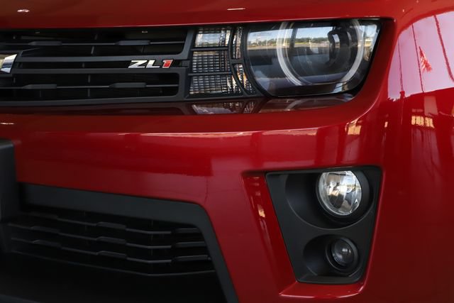Used 2013 Chevrolet Camaro ZL1 RWD image 17