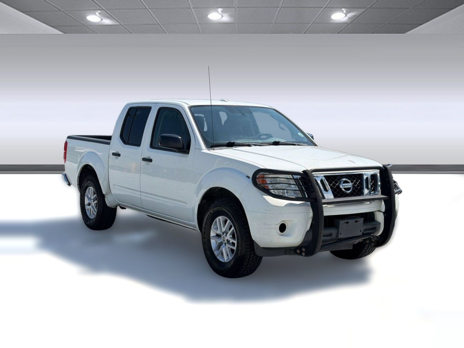 Used 2015 Nissan Frontier SV AWD/4WD image 7