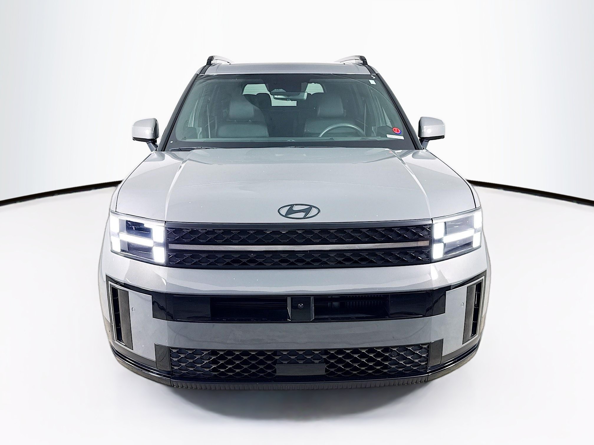 Used 2024 Hyundai Santa Fe Calligraphy FWD image 3