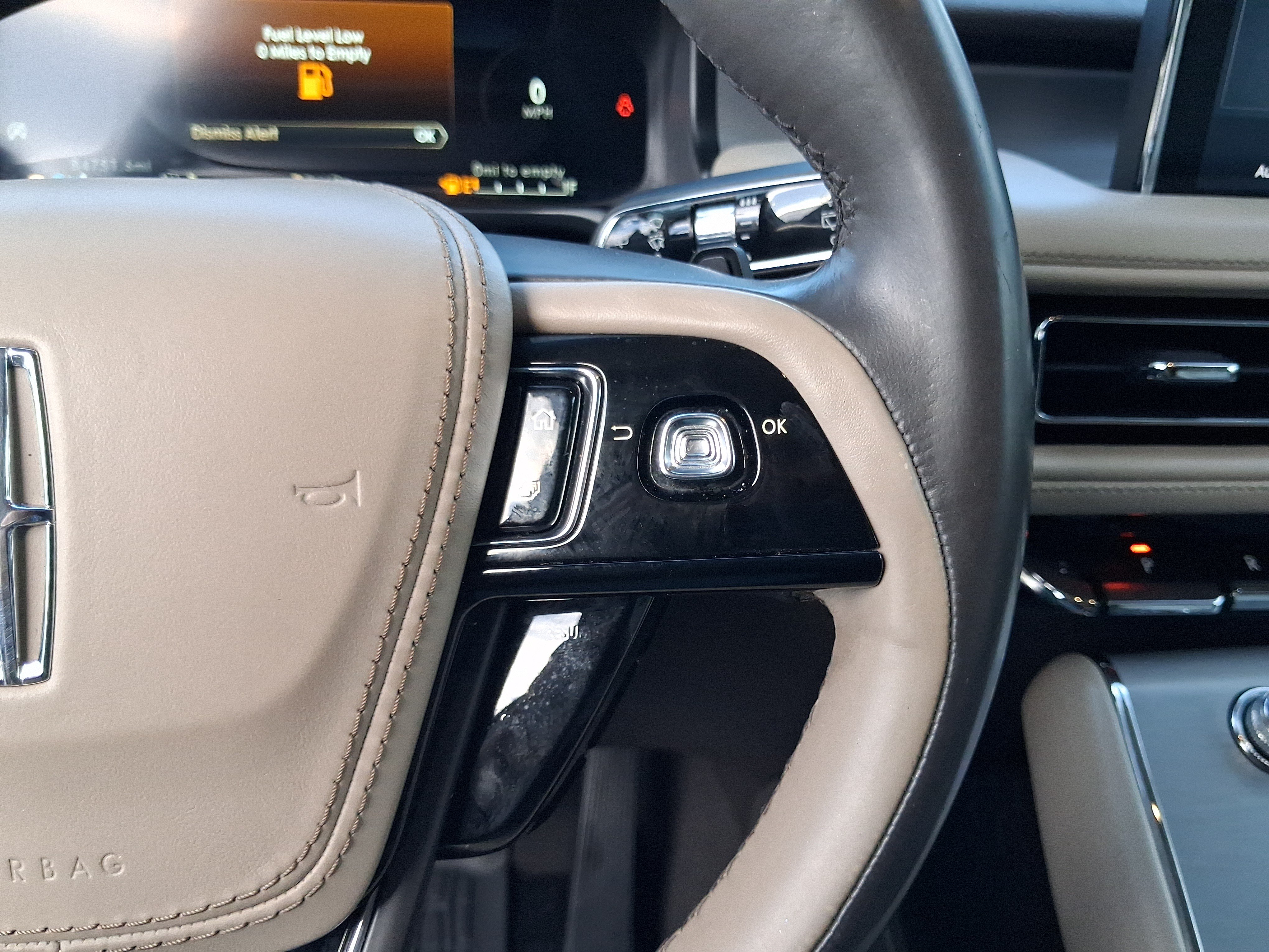 Used 2020 Lincoln Aviator 2WD image 18