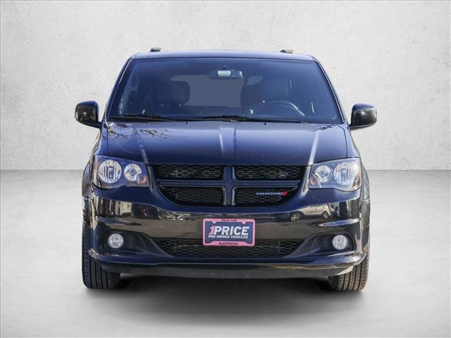 Used 2018 Dodge Grand Caravan SXT w/ Blacktop Package video 2