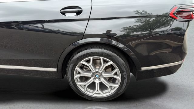 Used 2023 BMW X7 xDrive40i AWD/4WD image 43