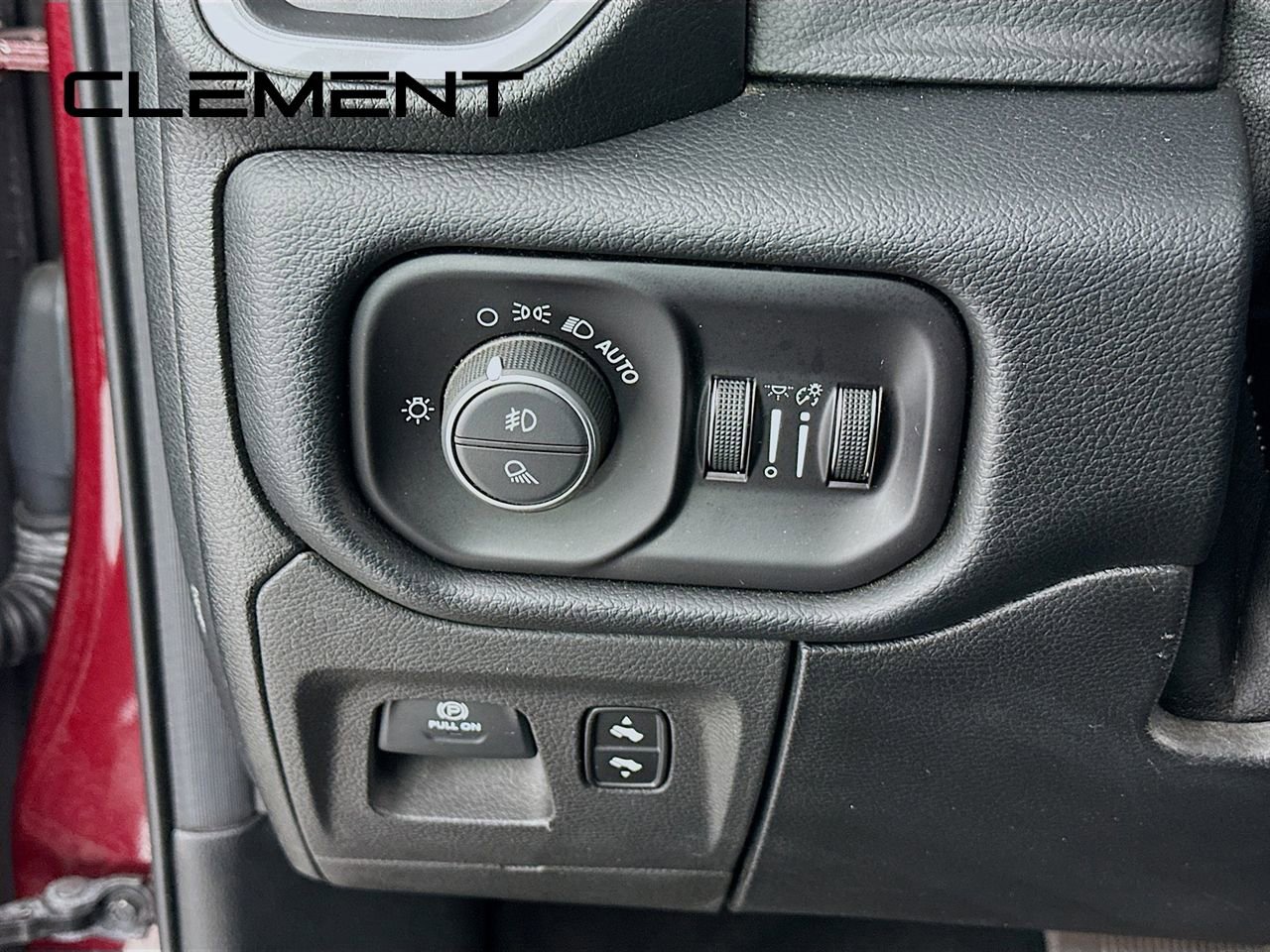 Used 2019 RAM 1500 Laramie image 12