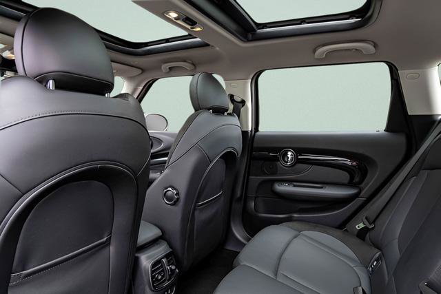 Used 2024 MINI Cooper Clubman S w/ Signature Upholstery Package image 20