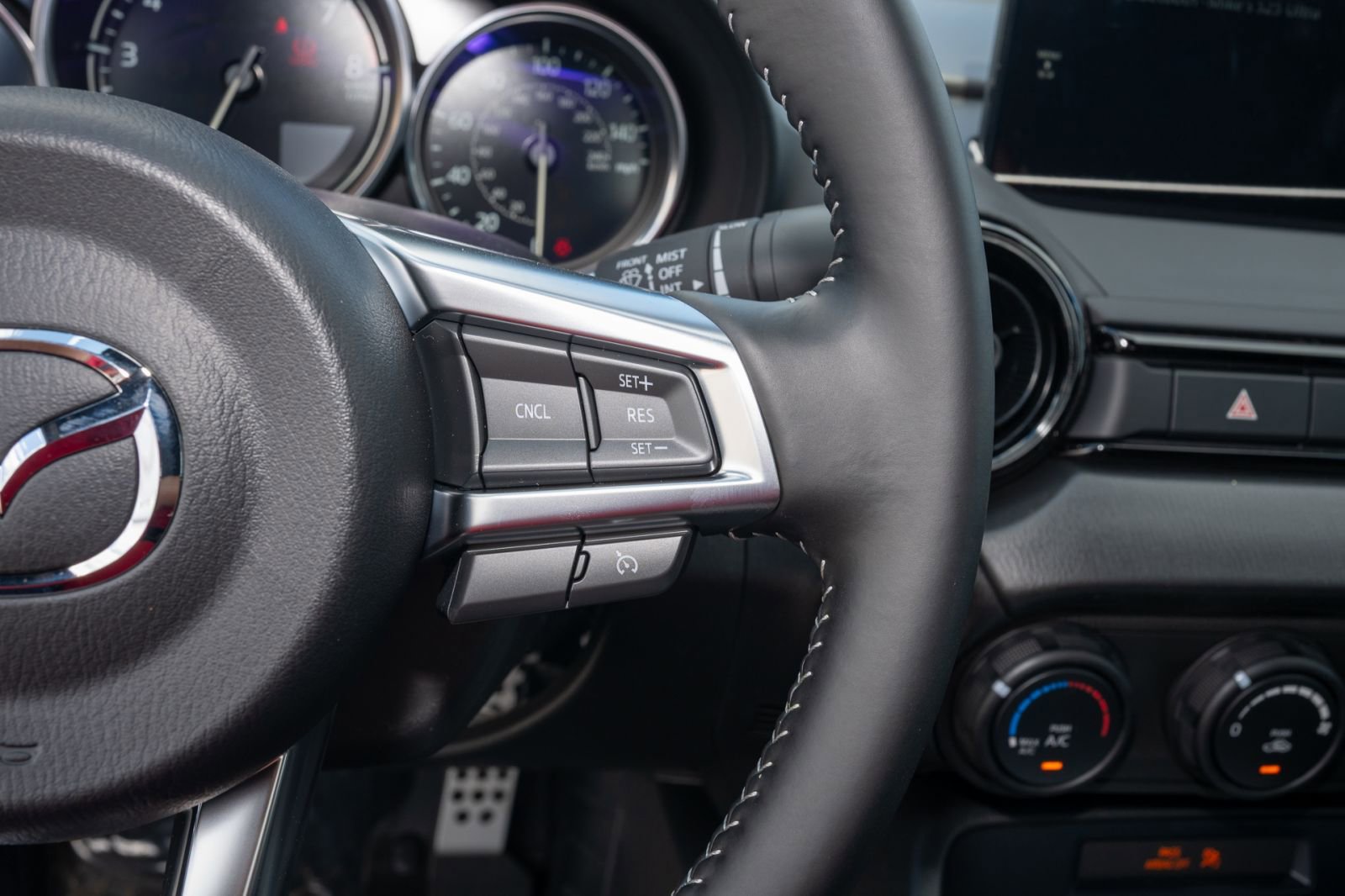 New 2026 MAZDA MX-5 Miata Sport w/ Interior Package RWD image 22