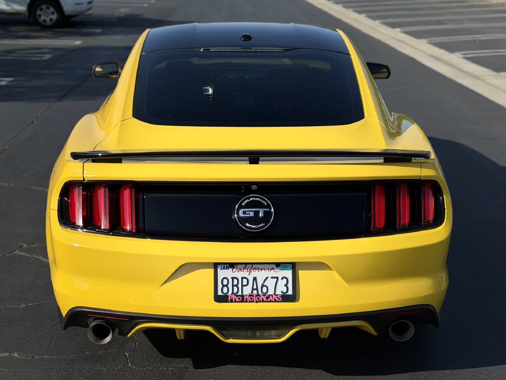 Used 2017 Ford Mustang GT Premium RWD image 5