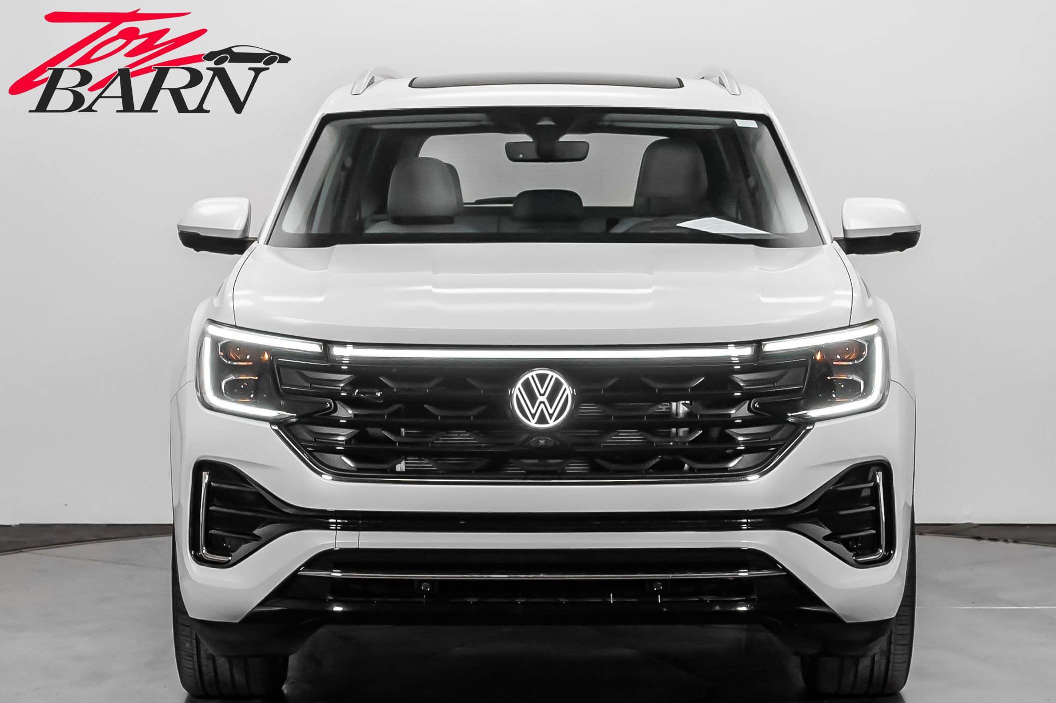 Used 2024 Volkswagen Atlas SEL Premium R-Line image 8