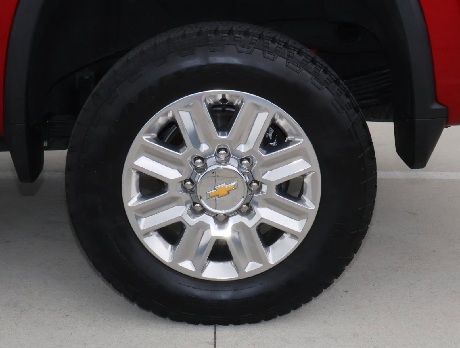 Used 2025 Chevrolet Silverado 2500 High Country w/ High Country Premium Package AWD/4WD image 9