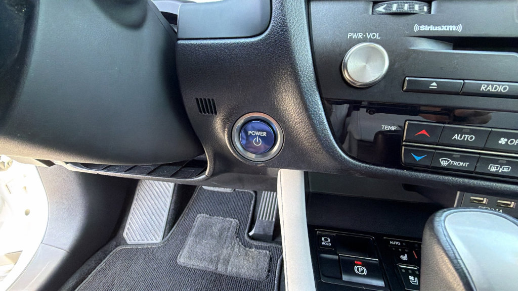 Used 2020 Lexus RX 450h AWD w/ Premium Package image 17