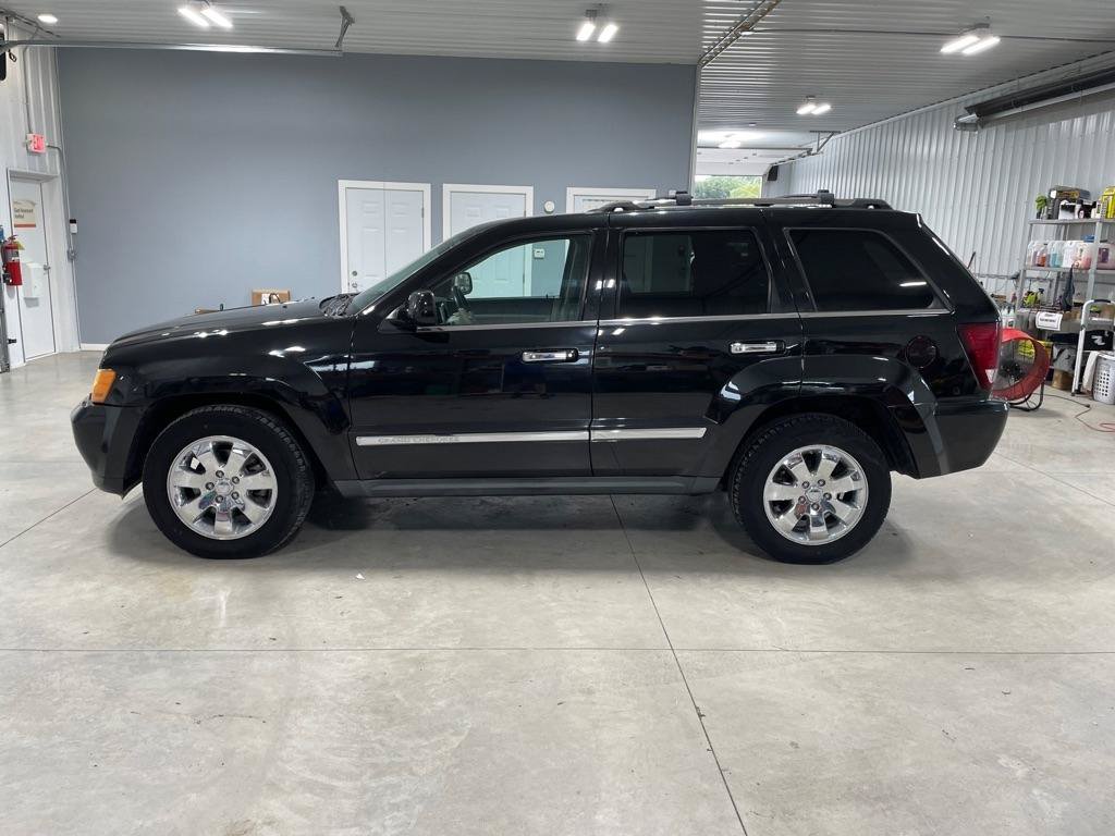 Used 2010 Jeep Grand Cherokee Limited w/ Trailer Tow Group IV AWD/4WD image 4