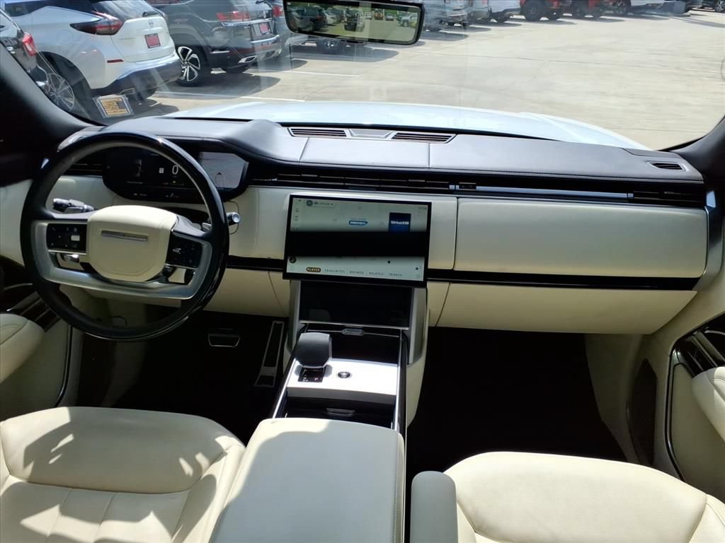 Used 2024 Land Rover Range Rover Autobiography AWD/4WD image 14