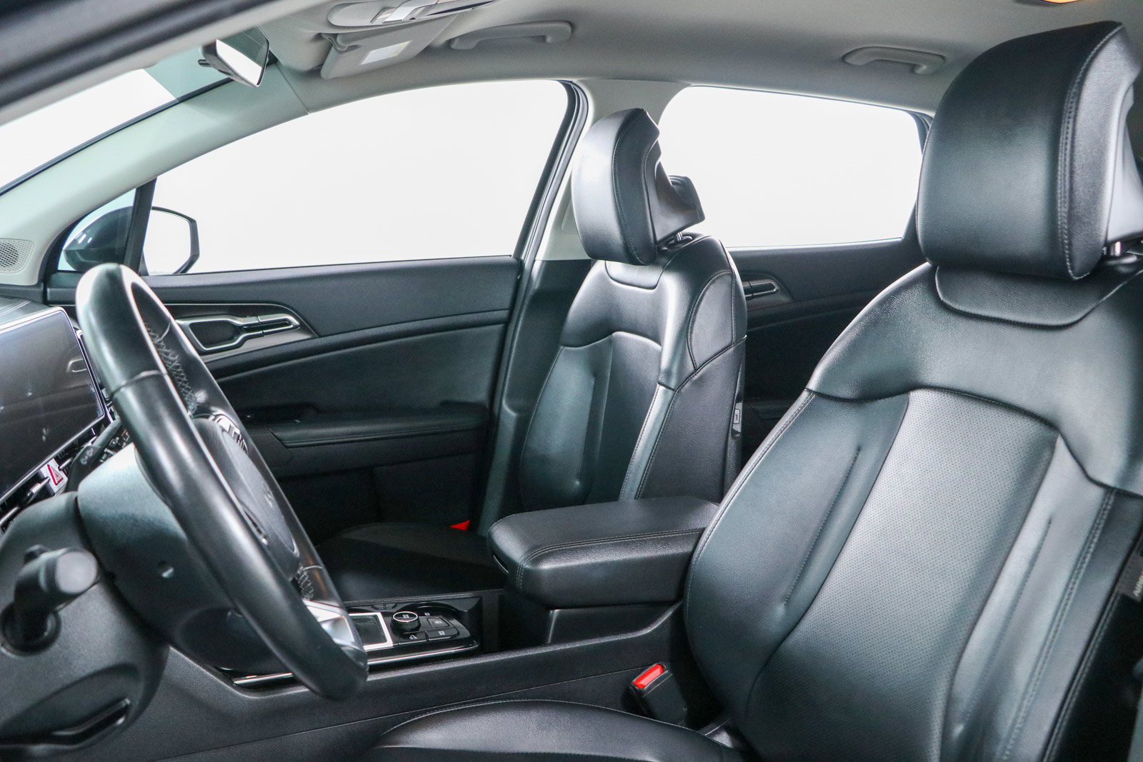 Used 2023 Kia Sportage EX FWD image 23