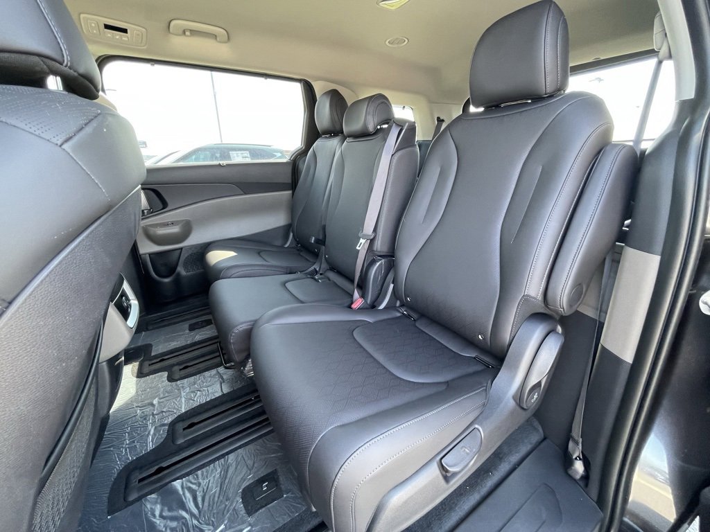 New 2026 Kia Carnival EX image 26