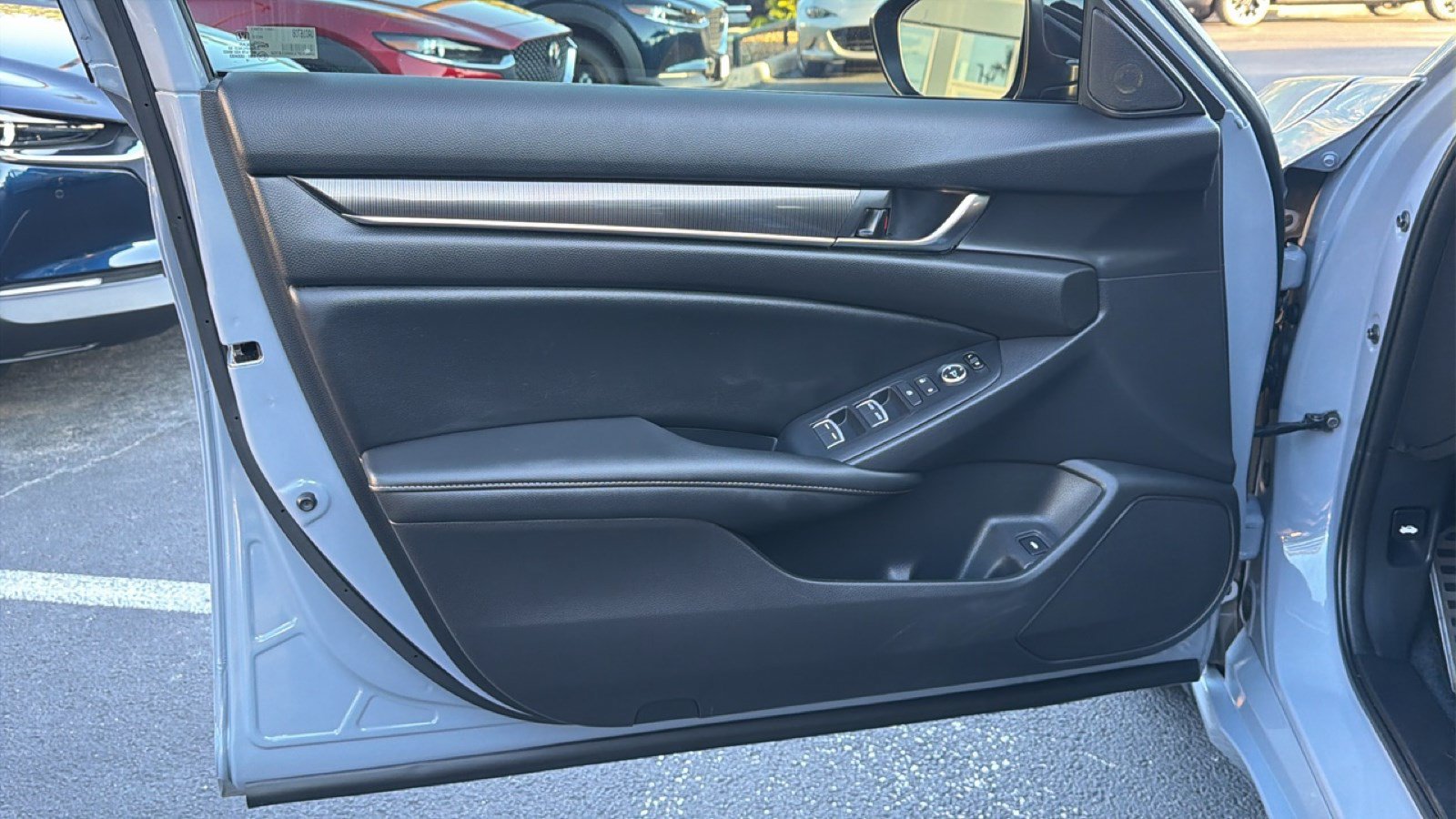 Used 2022 Honda Accord Sport image 10