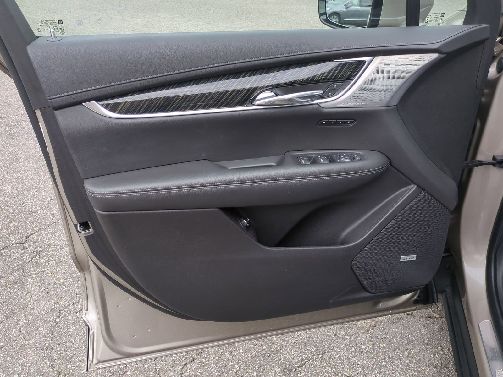 Certified 2023 Cadillac XT6 Premium Luxury image 23