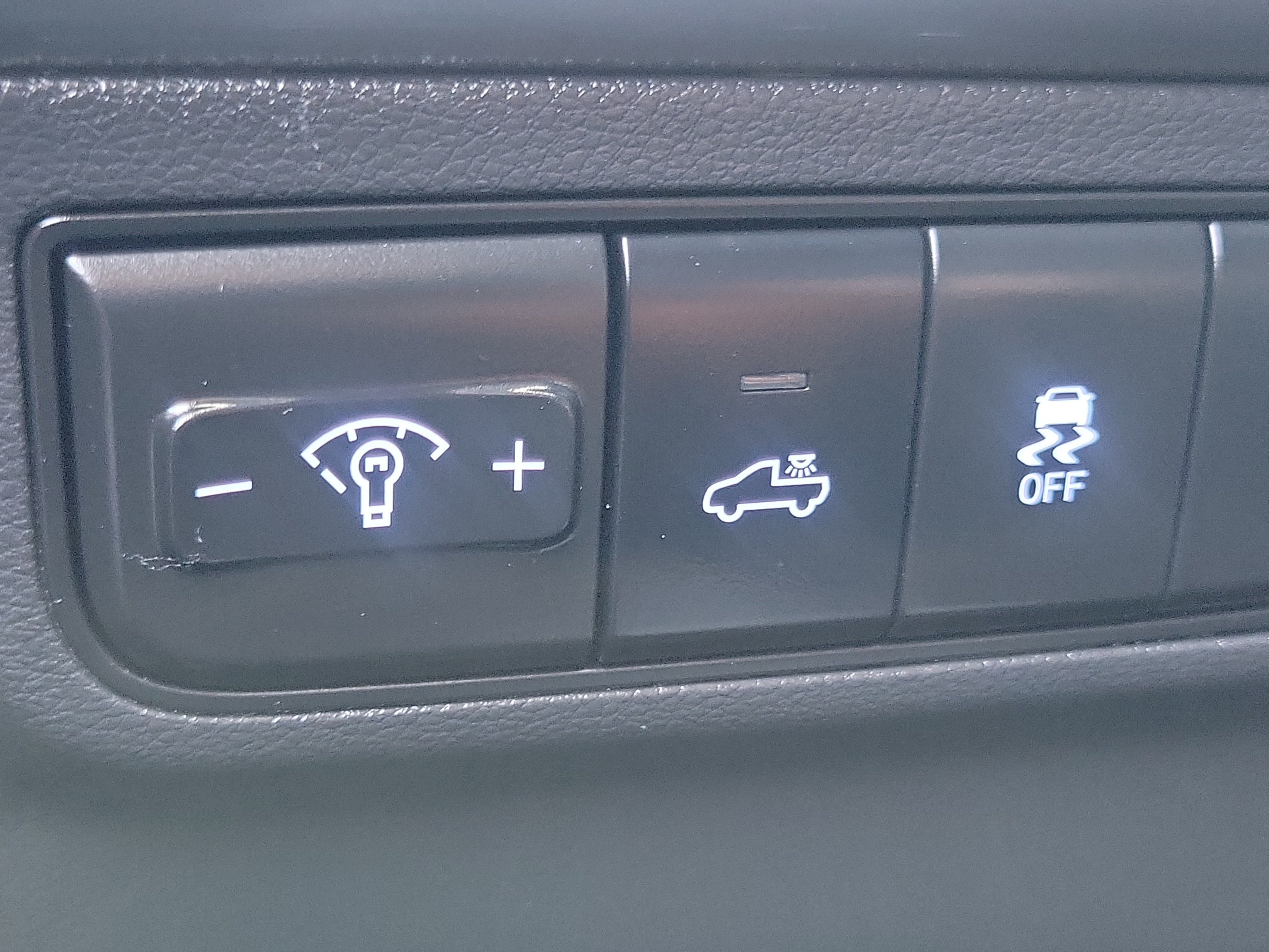 Certified 2025 Hyundai Santa Cruz SEL FWD image 19