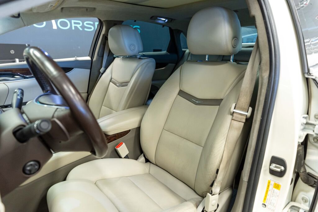 Used 2013 Cadillac XTS Platinum image 11