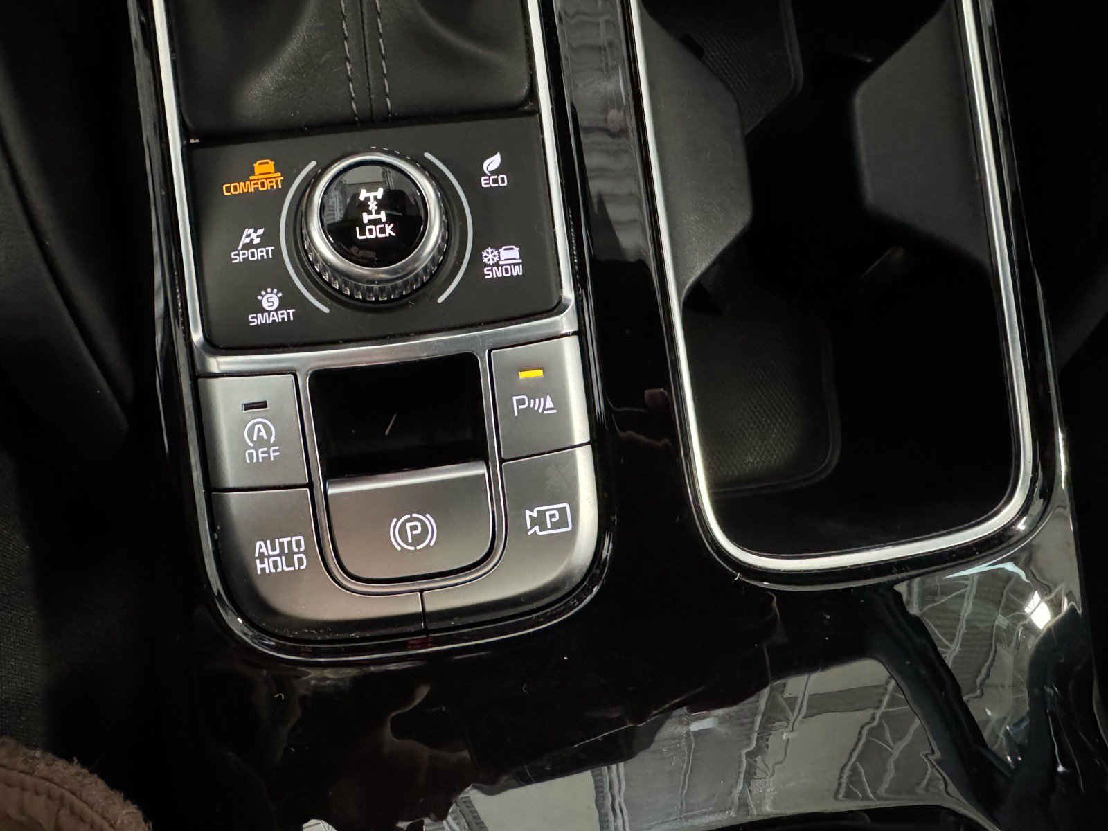Used 2025 Kia Telluride SX Prestige X-Pro AWD/4WD image 23