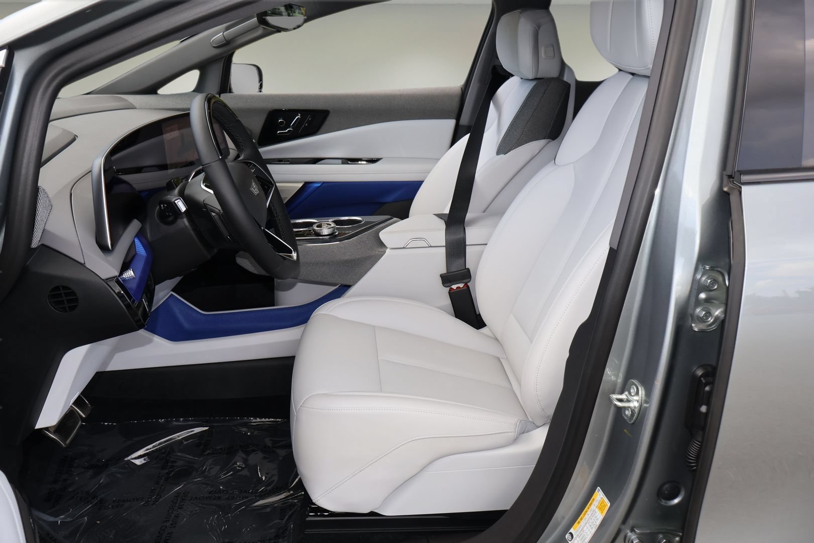 New 2026 Cadillac Optiq Luxury 1 RWD image 13