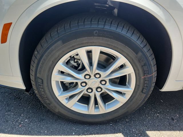 New 2025 Cadillac XT6 Luxury AWD/4WD image 30