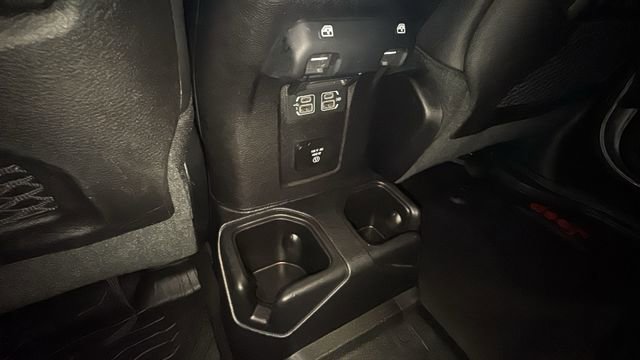 Used 2020 Jeep Gladiator Rubicon image 28