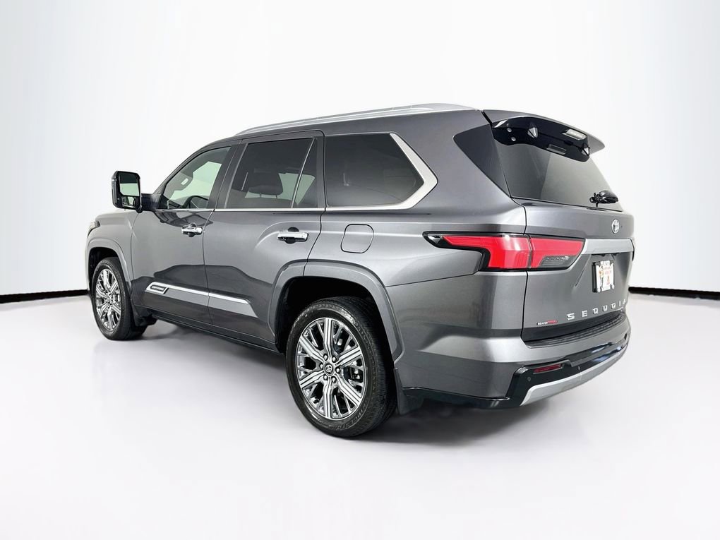 Used 2025 Toyota Sequoia Capstone AWD/4WD image 7