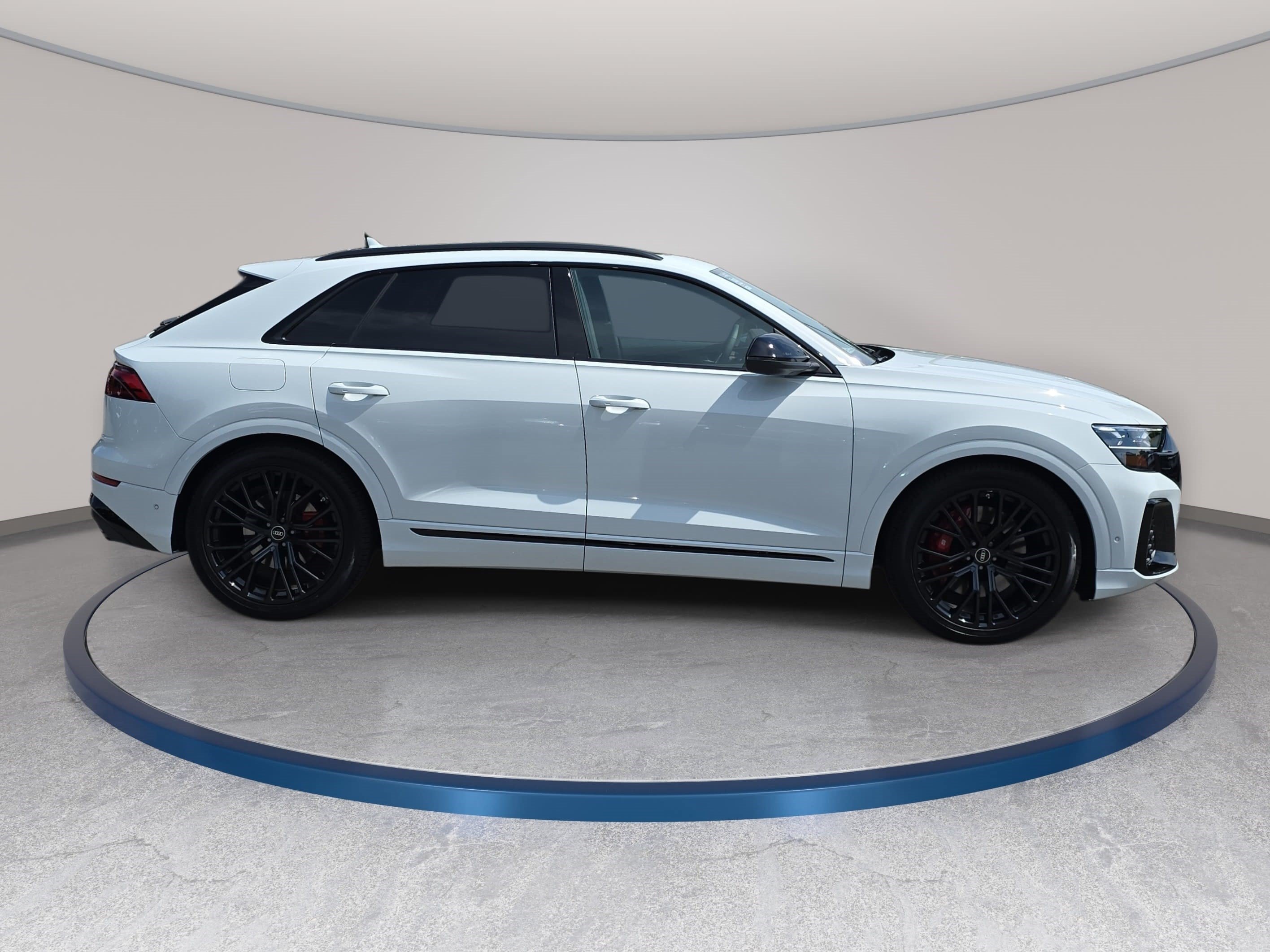 New 2026 Audi SQ8 Prestige AWD/4WD image 4