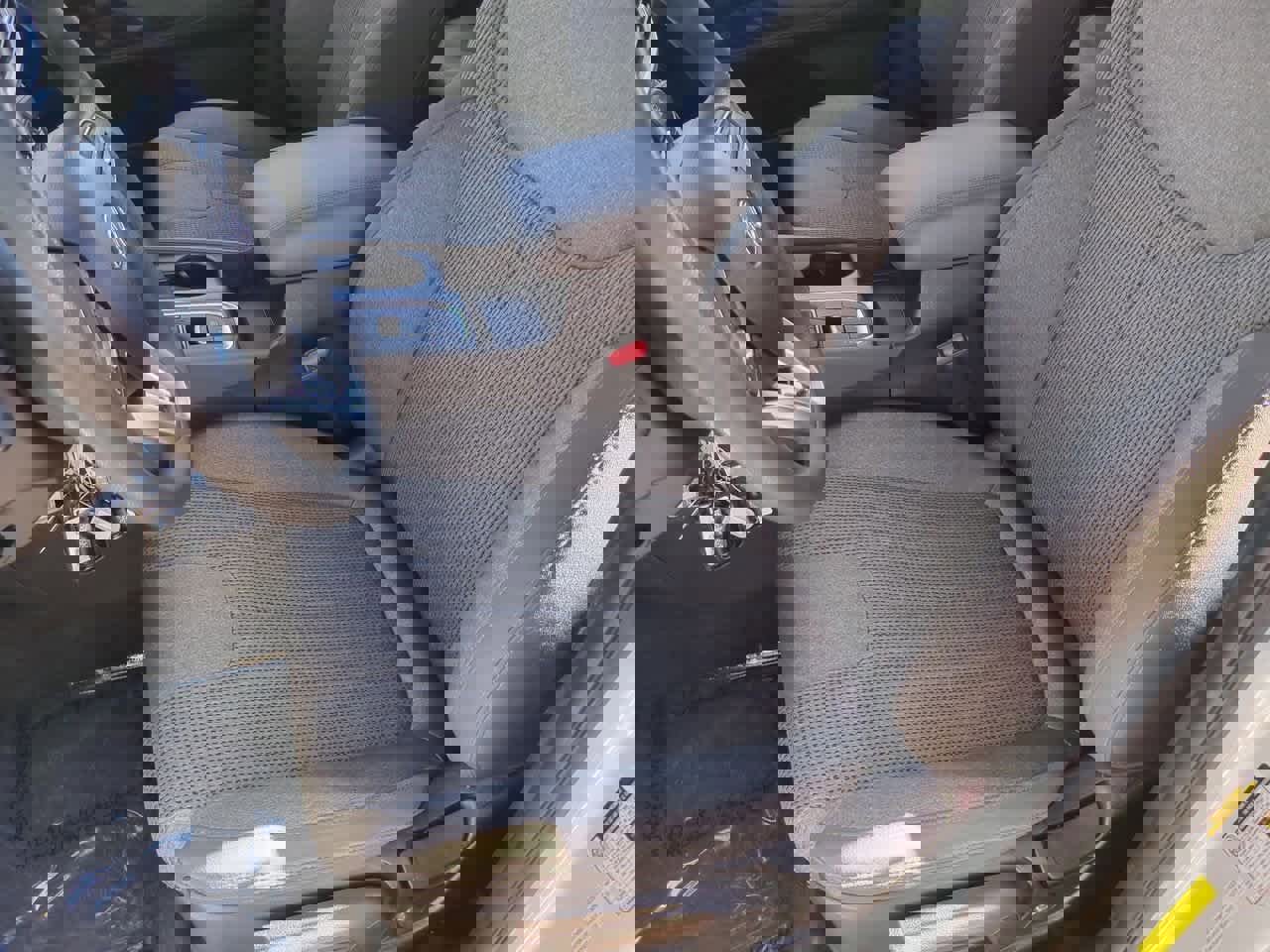 Used 2020 Hyundai Santa Fe SE image 17