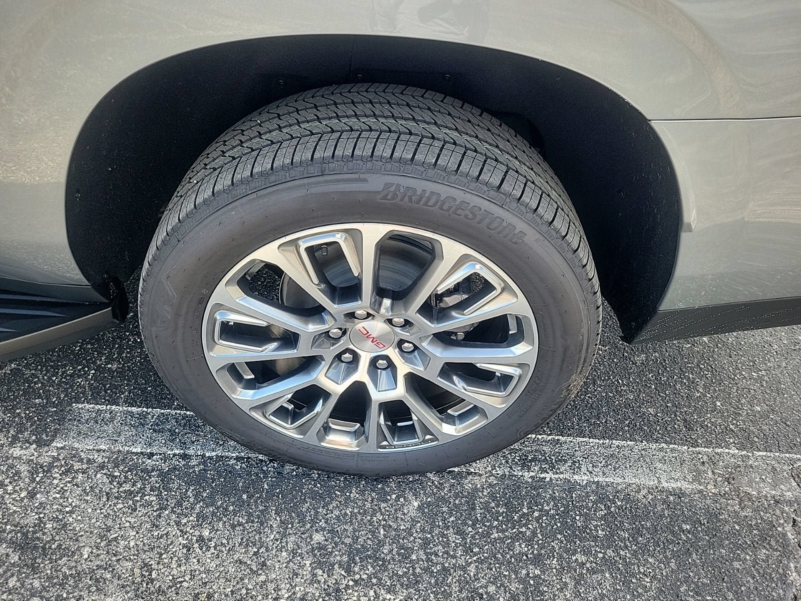 New 2026 GMC Yukon XL Denali RWD image 8