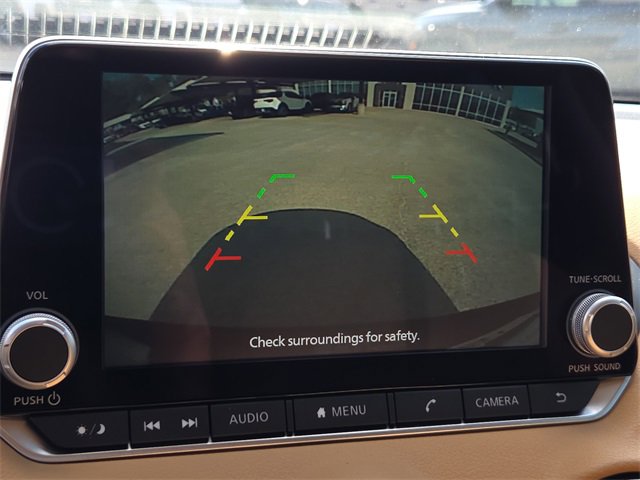 Used 2023 Nissan Sentra SV w/ SV Premium Package image 20