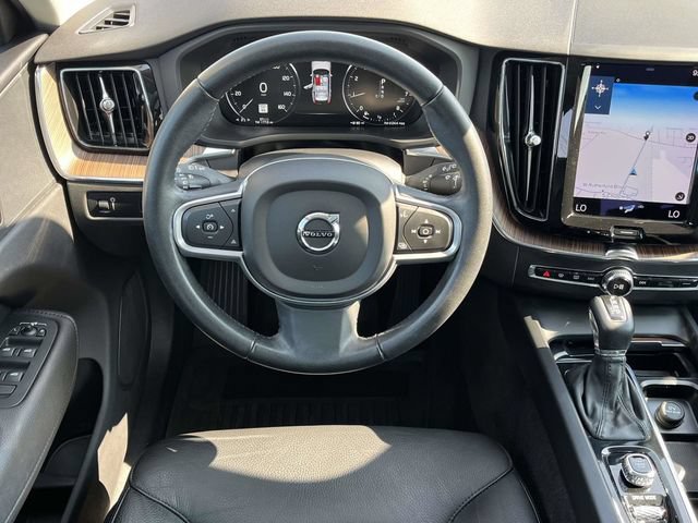 Used 2021 Volvo XC60 T5 Momentum w/ Protection Package Premier FWD image 18