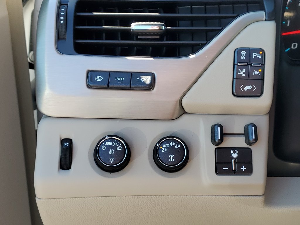 Used 2020 GMC Yukon Denali w/ Denali Ultimate Package AWD/4WD image 22