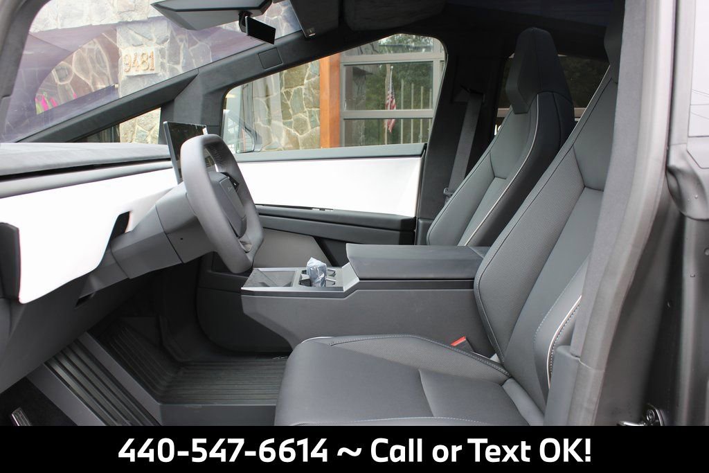 Used 2024 Tesla Cybertruck Cyberbeast image 19