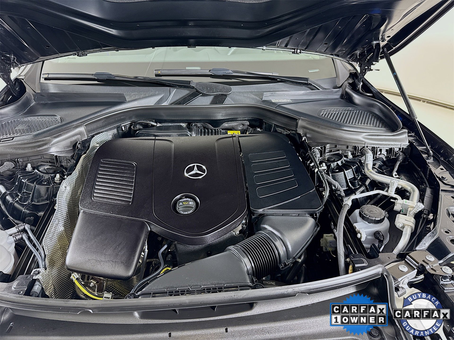 Certified 2024 Mercedes-Benz GLC 300 4MATIC image 31