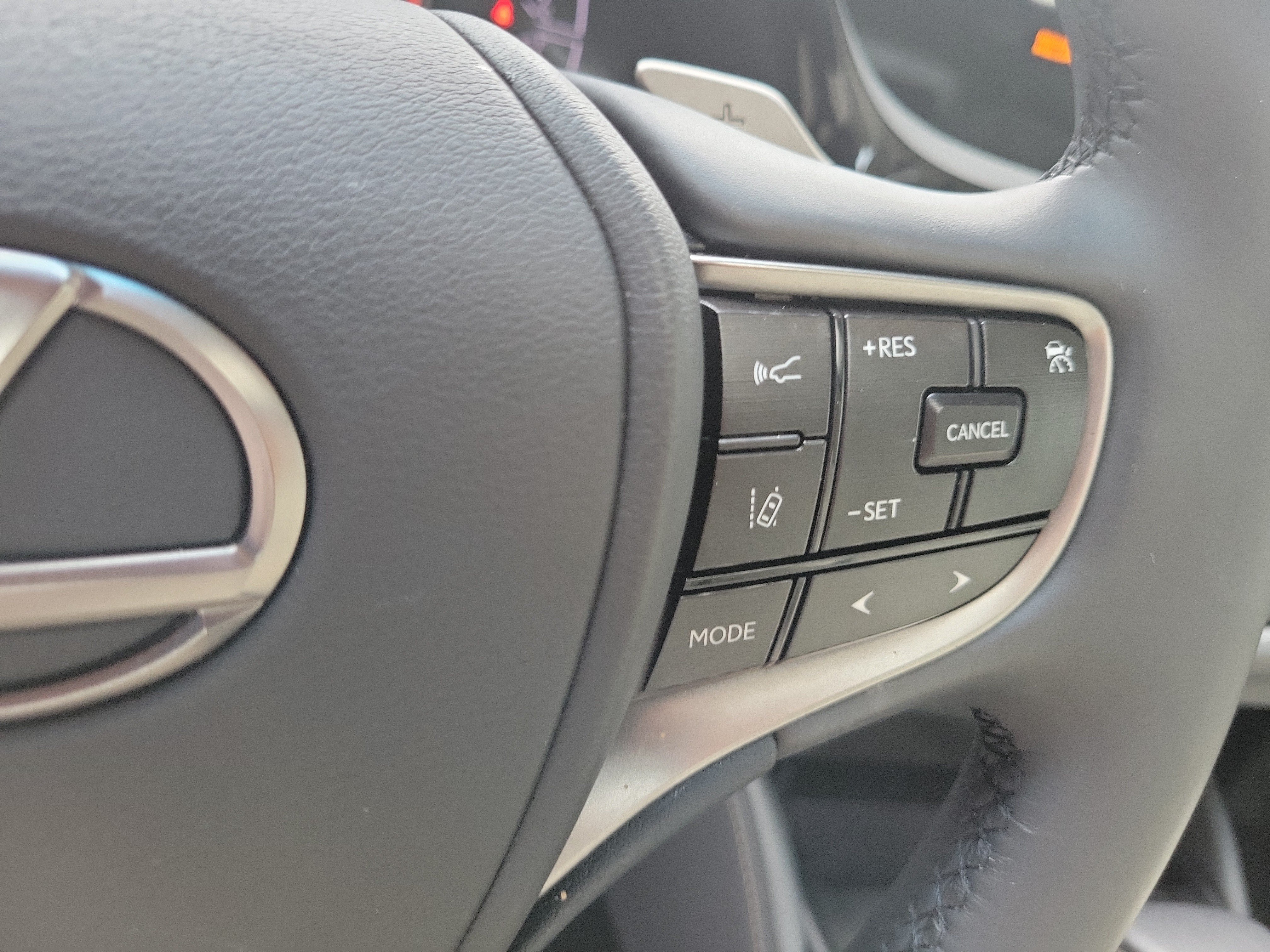 Used 2024 Lexus ES 350 w/ Premium Package FWD image 27