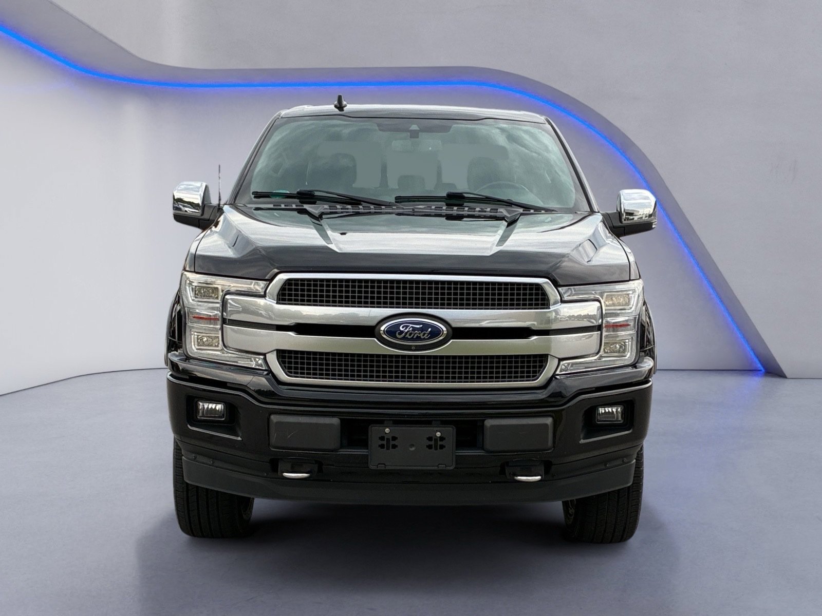 Used 2018 Ford F150 Platinum w/ Equipment Group 701A Luxury AWD/4WD image 8